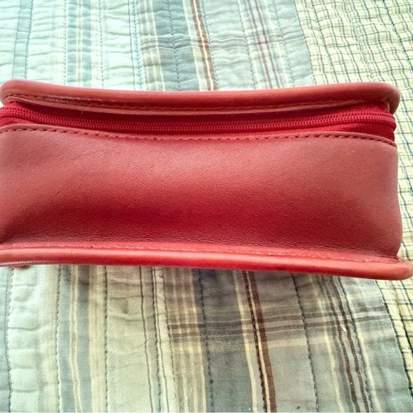 Vintage Coach Chubby Cosmetic/Travel Case - Red (#6925) - Picture 3 of 10